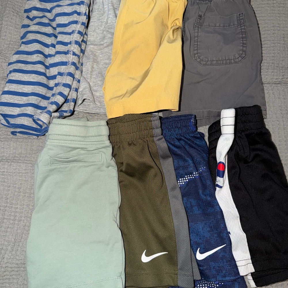 4T shorts set